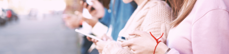 Bannière de l'article de blogue sur La Gestion des Réseaux Sociaux Un Indispensable pour les Entreprise